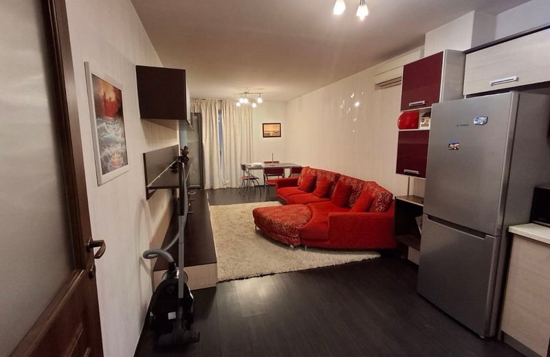 Location d’un appartement élégant de 3 pièces, 95 m², centre-ville, Varna, Bulgarie